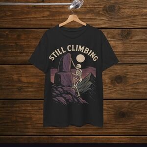 Gildan Black 'Still Climbing' Short Sleeve Tee